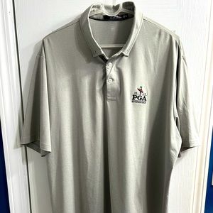 Like new RLX polo. Signature loop label. Button down collar